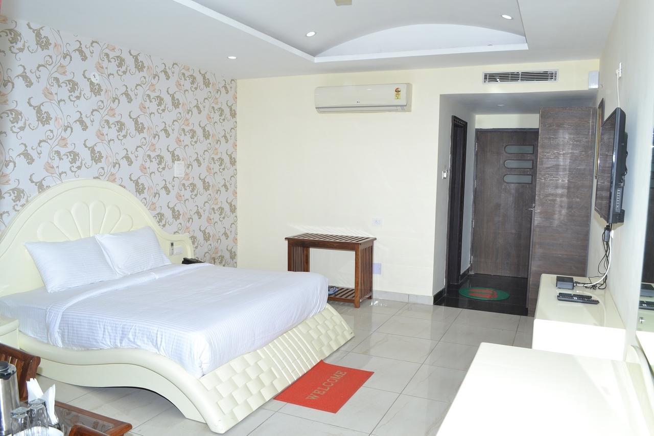 Chopra Residency Hotell Hamirpur Eksteriør bilde