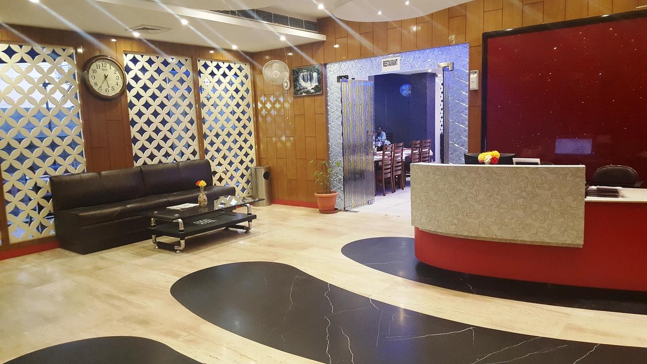 Chopra Residency Hotell Hamirpur Eksteriør bilde